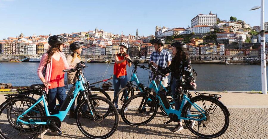 Porto: Riverside Panoramic E-Bike Tour - Getting Rolling at R. de Alexandre Herculano 251, Helmets, and E-Bike Confidence
