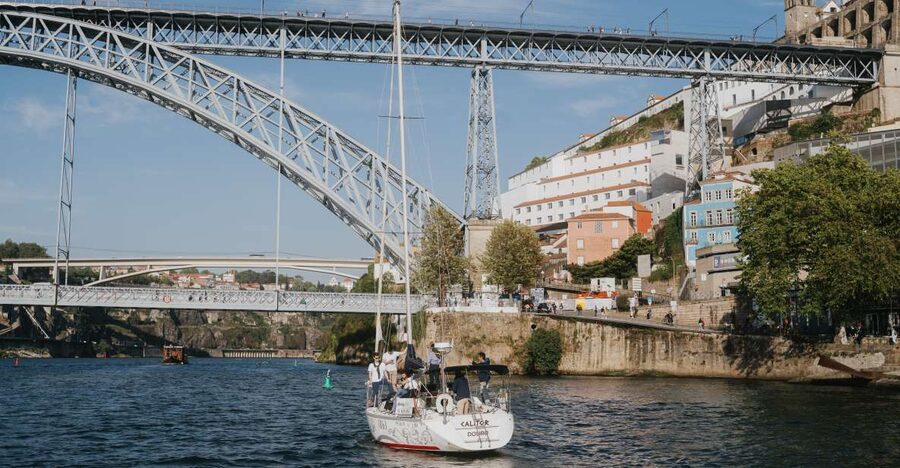 Porto: Romantic Sailboat Cruise - Getting on board at Douro Marina, Marina da Afurada