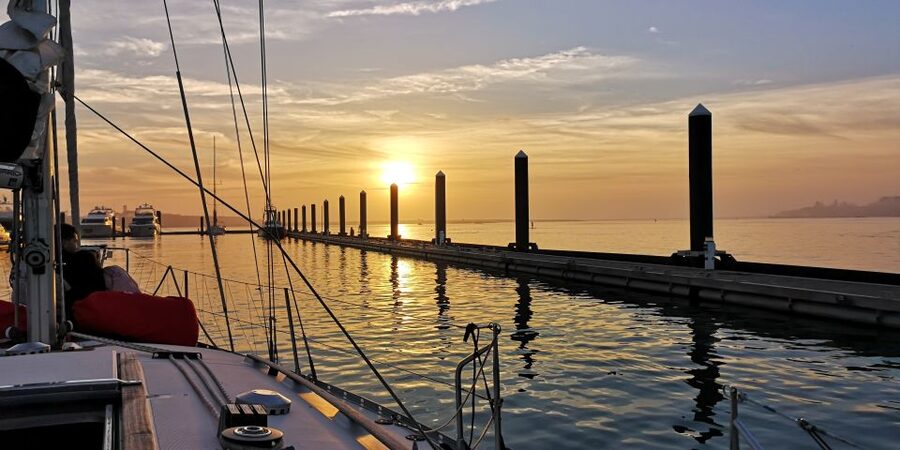 Porto: Romantic Sailboat Cruise - Vila Nova de Gaia waterfront, built for river views