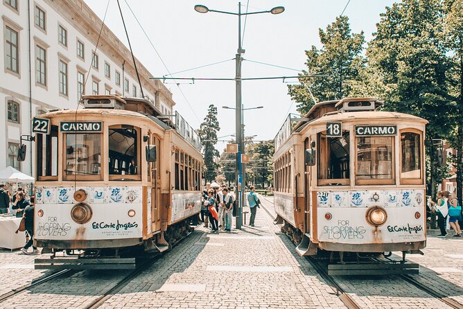 Porto Scavenger Hunt and Sights Self-Guided Tour - Stop 2: Clérigos Tower Riddles and Point-Scoring Breaks