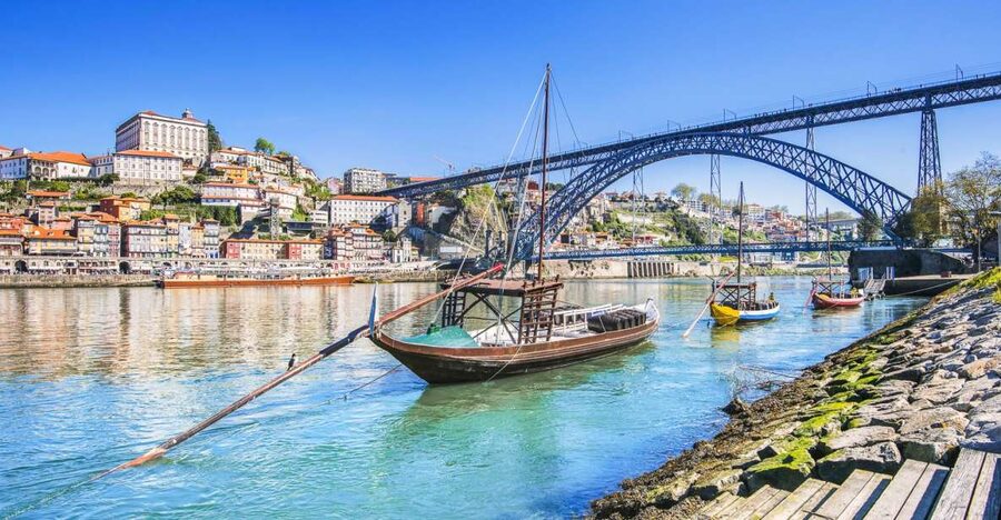 The Douro riverfront and the six bridges of Porto