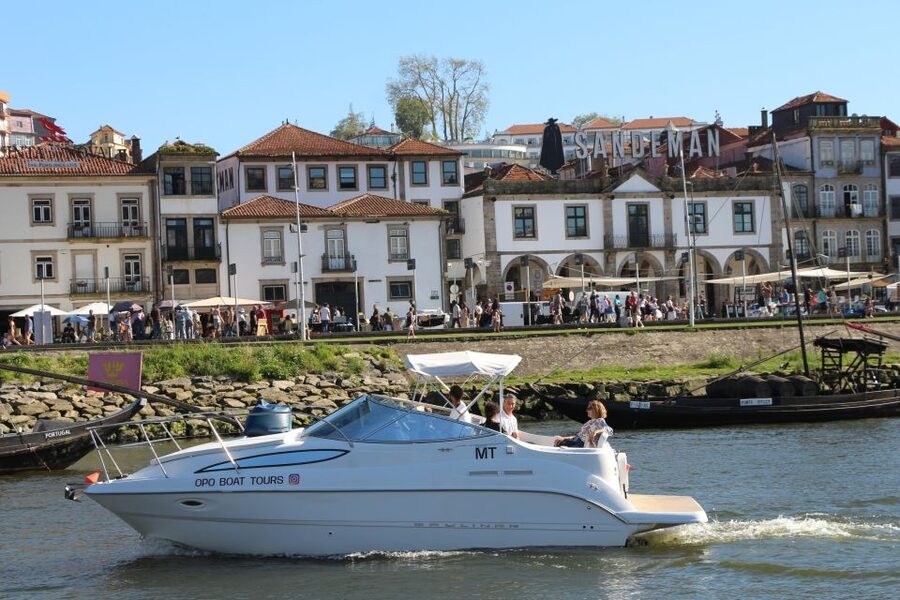 Porto: Small-Group 6 Bridges Douro River Cruise w/ Drink - FAQ