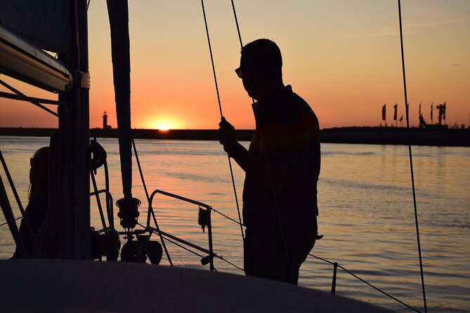 Porto: Small-Group Douro River Sailing Cruise - Two Hours on the Douro, the Comfortable Way to See Porto