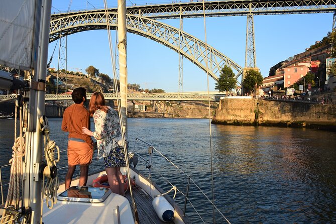 Porto: Small-Group Douro River Sailing Cruise - From Marina da Afurada to the Arrábida Bridge Views