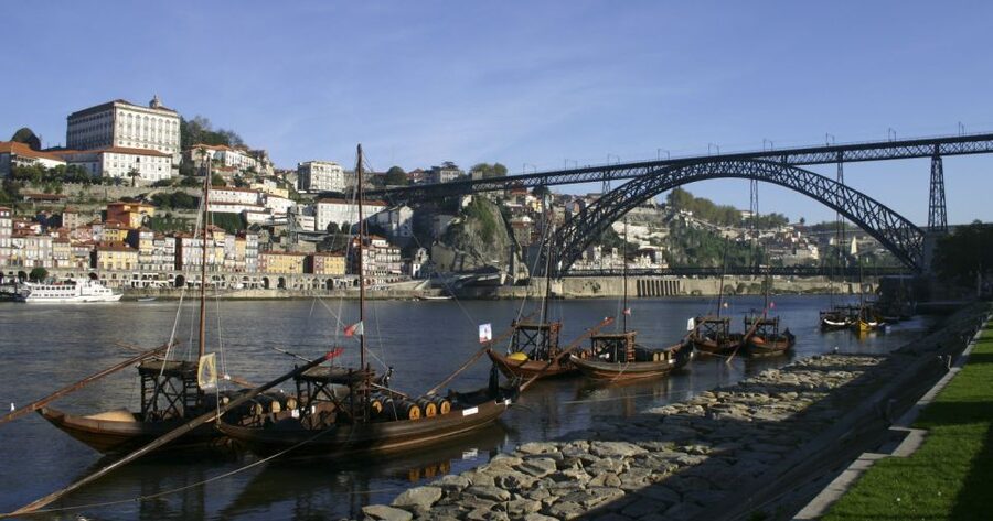 Porto Sunset Bike Tour - Near the finish: Museu do Porto and the return to Miragaia