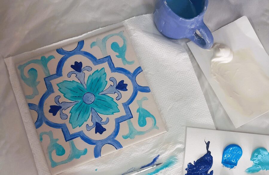 Porto: Tile Painting and Cocktails in Downtown Porto - Boiler Studio on Rua Chã 77: A Very Walkable Start