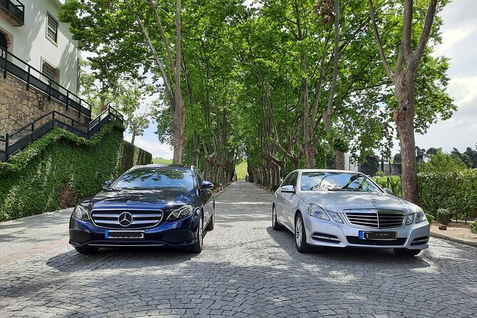 Porto to/from Douro Valley (1-8 pax) Private Transfer in Mercedes - Meet & Greet in Porto, with your name on the sign