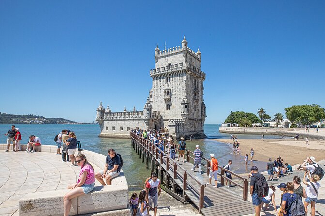 Porto to Lisbon with stop Aveiro-Fátima-Coimbra-Tomar-Nazaré-Óbidos - Coimbra’s university city center: good for a quick feel
