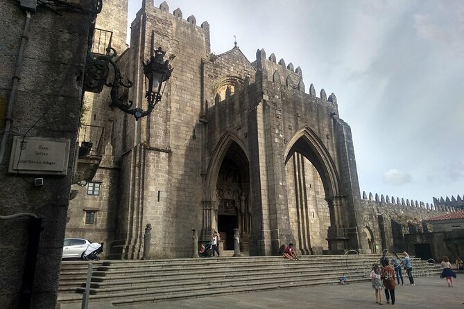 Porto to Santiago Compostela with Braga-Guimarães-Barcelos-Viana - Vigo: When Your Route Feels Like You Cross Into Spain