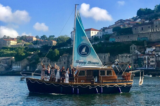 Porto: Tour on the Douro River in a Classic Boat - Porto and the Douro from a Classic Boat, Not a Party Cruise
