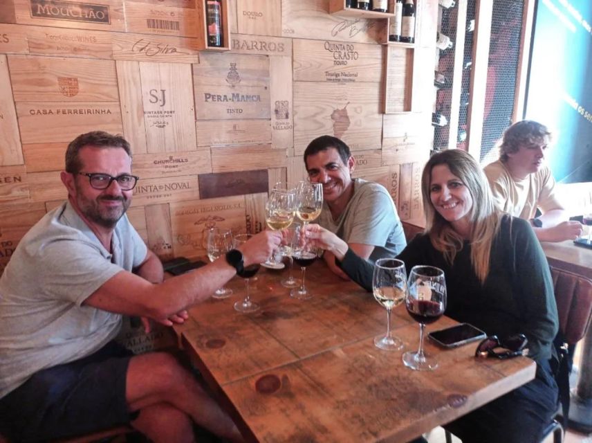 Porto tour with Port Wine tasting in a hidden wine cellar! - Sé do Porto and cathedral area: views plus real local atmosphere