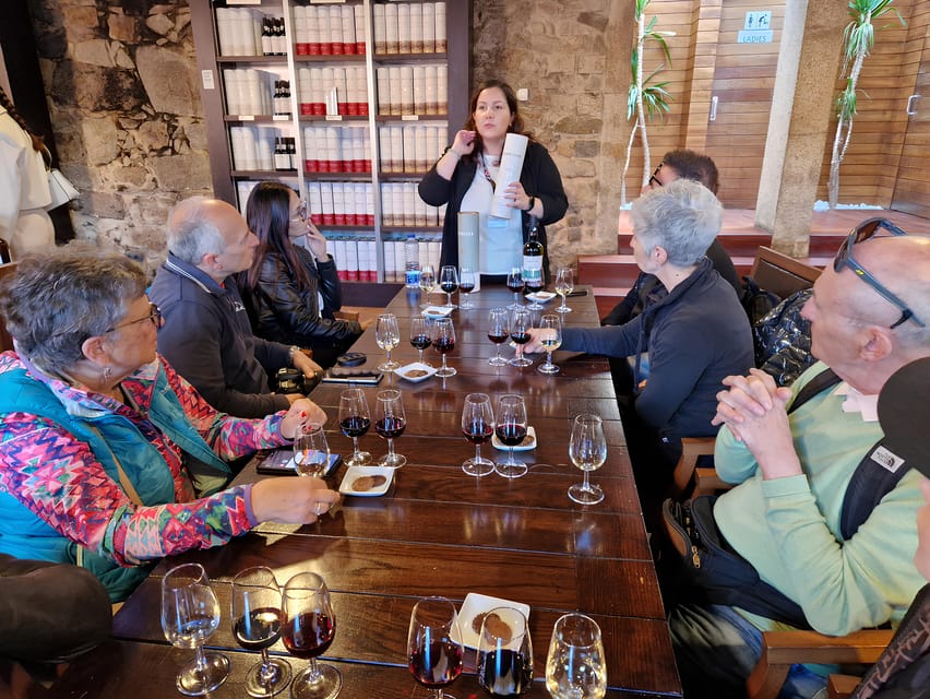 Porto tour with Port Wine tasting in a hidden wine cellar! - Avenida dos Aliados: Porto’s grand boulevard moment