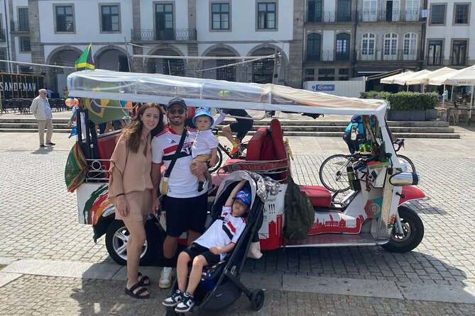 Porto: tuk tuk adventure tours old town 1h - Aliados Avenue: the city’s main artery, explained simply
