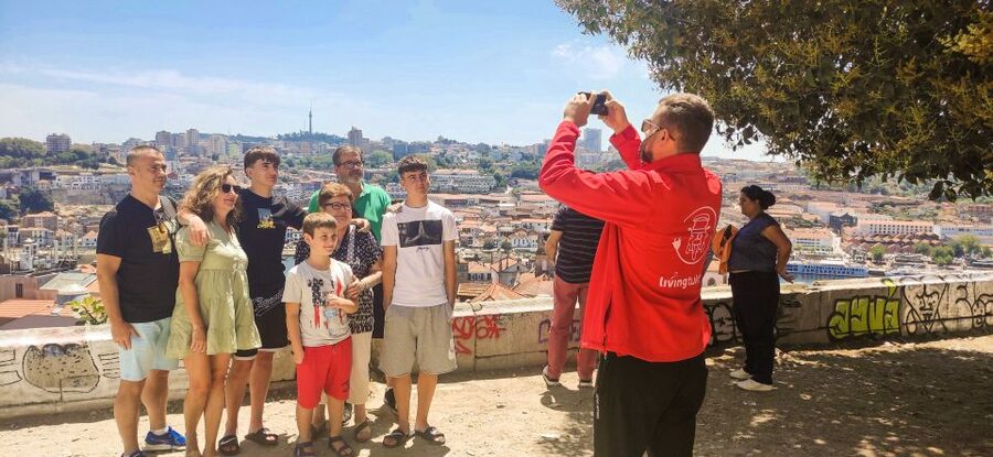 Porto: Tuk Tuk Sunset Tour with Glass of Port Wine - What changes in the route right now, and why you still get the key views