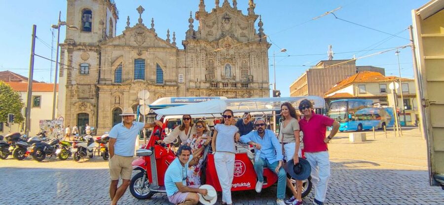 Porto: Tuk-Tuk Tour, Douro River Cruise, and Wine Tasting - Starting at Largo Actor Dias, the smart way to start Porto