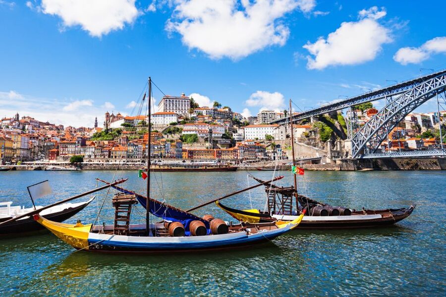 Porto: Tuk-Tuk Tour, Douro River Cruise, and Wine Tasting - The 50-minute electric tuk-tuk ride through Porto’s key areas