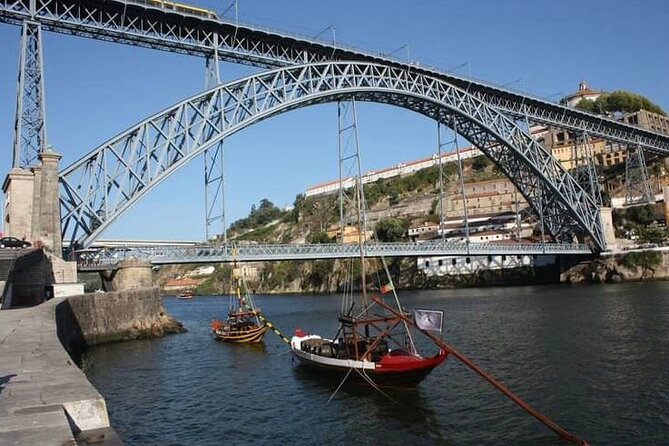 Porto, unveiling the city | walking tour | city gems - How the Tour Size and Timing Shape Your Experience