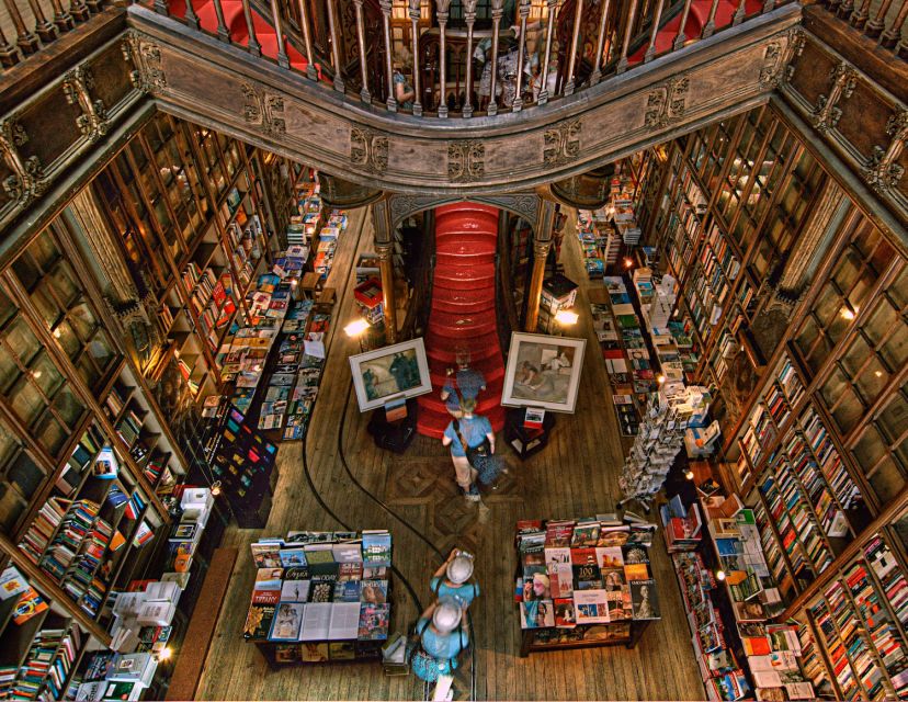 Porto: Walking Tour, Lello Bookshop, Boat and Cable Car - Where you start in Porto (and why it can matter)