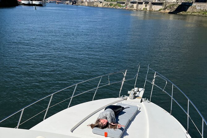 Premium Yacht Tour on the Douro - Why the flybridge deck changes the whole experience