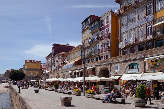 Private 3-hour walking tour of Porto with official tour guide - Guide quality, pacing, and what to ask during your walk