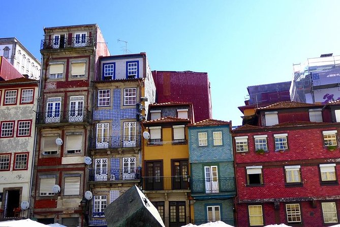 Private 4 hours tour of the "Main Monuments" in Oporto w/ pick up - Why this Porto Main Monuments route works for tight schedules