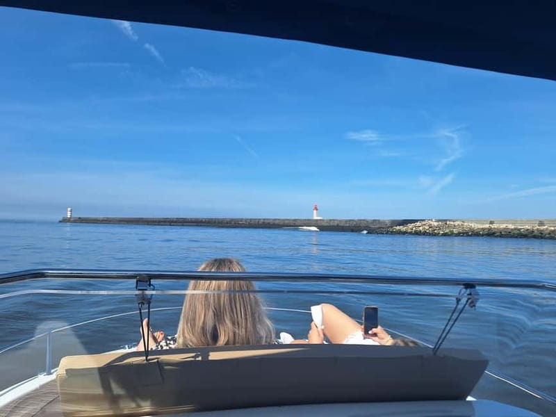 Private 6 Bridges Cruise in Porto with Optional Sunset - What’s Included On Board, From Wine and Music to Blankets and Towels