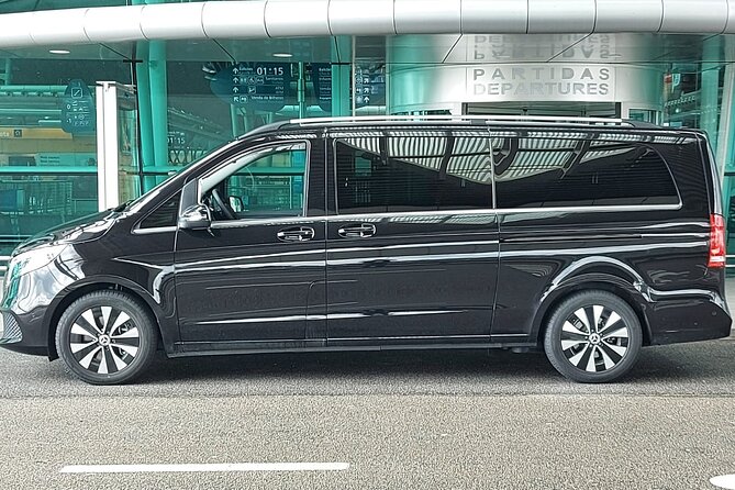 Private Airport Transfer from the Airport to Porto - Porto Airport to the city, without the airport headache