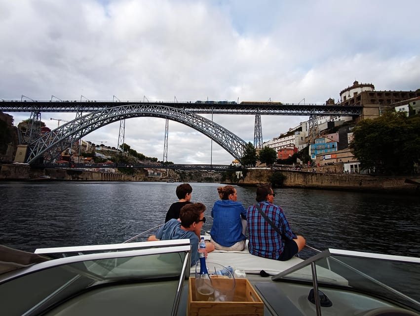 Private boat tour: 6 Bridges, Gondomar,Douro with Sunset Opt - What To Bring and How To Dress For a Comfortable 2-Hour Ride