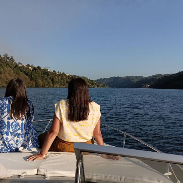 Private Boat Trip for 2 with Tasting in Porto -Sunset Option - Crossing to Gaia: Cais de Gaia, Serra do Pilar, and Ponte do Infante
