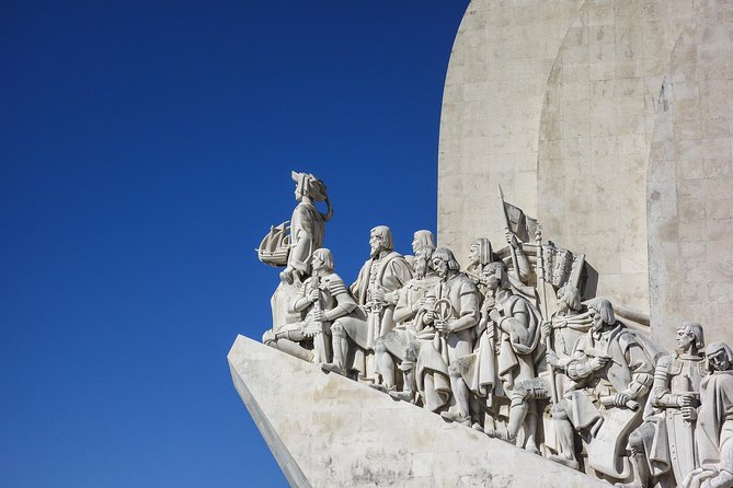 Private Car Transfer from Porto to Lisbon with 2 hours for sightseeing - Picking your one sightseeing stop: Obidos, Nazare, Fatima, or Batalha