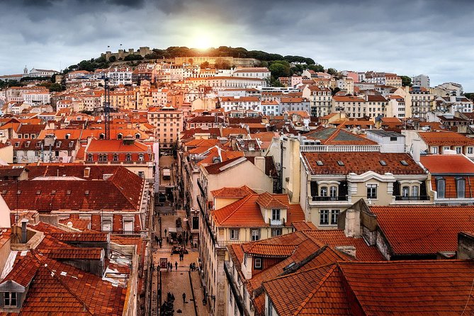 Private Car Transfer from Porto to Lisbon with 2 hours for sightseeing - Vehicle comfort and luggage: what the size choices mean for you