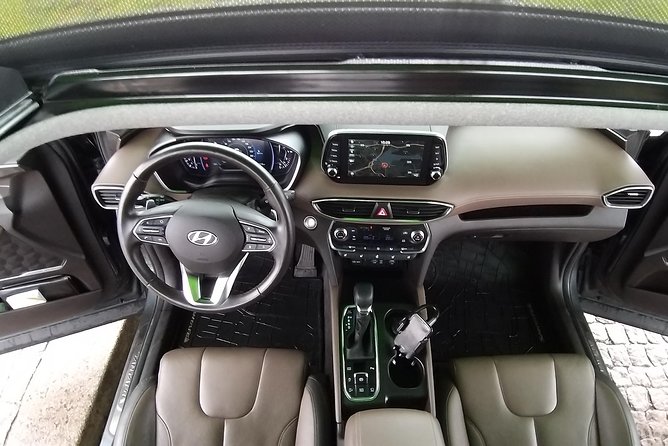 Private Chauffeur Service and Executive Car Hire - 4 Hours Custom - Your Chauffeur as Concierge, Translator, and Time-Saver