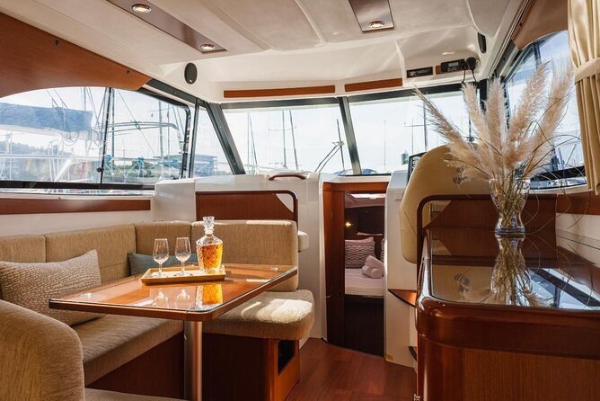 Private Cruise on Luxury Yacht in Porto - Why this Porto bridge-and-river route is a smart use of time