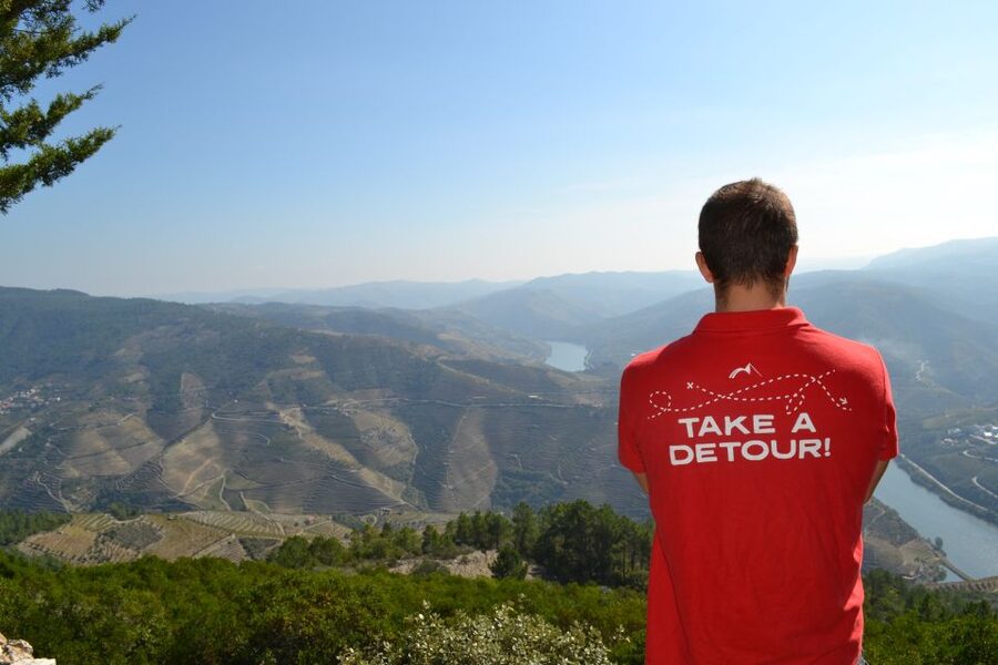 Private Douro Valley 4WD Tour with Wine Tasting and Picnic - Getting Out of Porto: Pickup, Drive Time, and First Stops