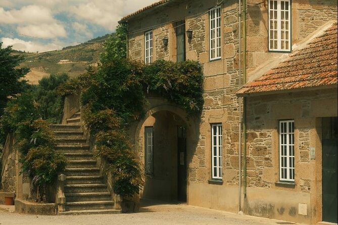 Private Douro Valley Tour with Lunch & Wines - Pinhão viewpoints: the river bends, the photos happen, and you choose