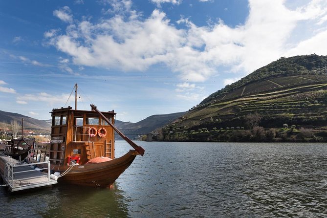 Private Douro Valley Wine Tour: 2 Wine Estates, Lunch and Cruise - National Road 222: why that famous drive earns a spot