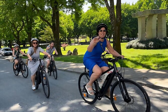 Private Electric Bike Tour in Oporto - Stop 2: Porto Cathedral in the Gothic glow