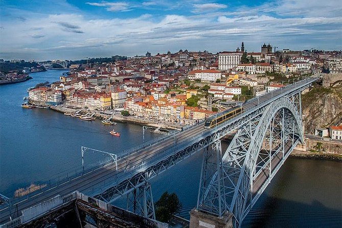 Private off the beaten Walking Tour Porto with a local expert - Juan Munoz sculptures, an old prison, and Oliveiras garden
