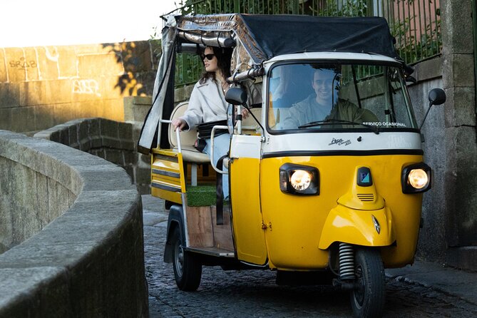 Private Port: Tuk Tuk and boat with local guides - Porto, but in two speeds: quick Tuk Tuk and slow river time