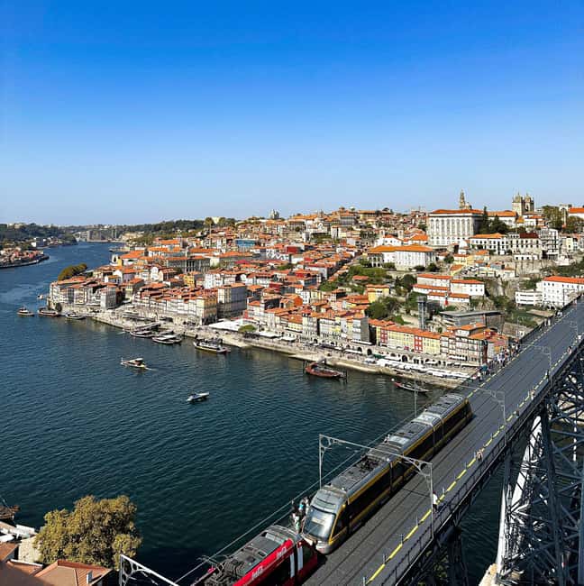 Private Porto City Walking Tour - Avenida dos Aliados and Bolhão Market: city life meets architecture