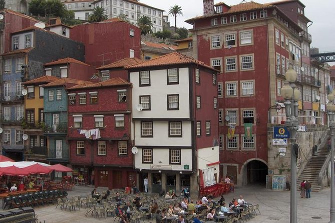 Private Porto Secrets Walking Tour + Personal Port Wine Tasting - Your route starts at Porto City Hall, then builds toward the river
