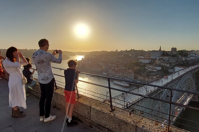 Private Porto Sightseeing by Vintage VW Kombi (up to 8 people) - Foz to downtown Porto, the photo-stop ride into the highlights