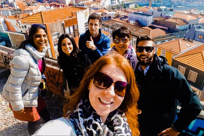 PRIVATE Porto walking tour with historian - The historian approach: questions, politics, economy, and architecture