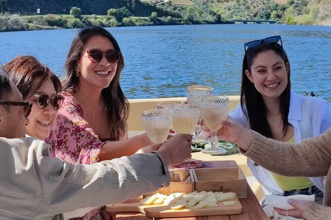 Private Premium Wine Experience through Douro Valley - Bagaúste on an electric boat: calm river time with snacks and cocktails