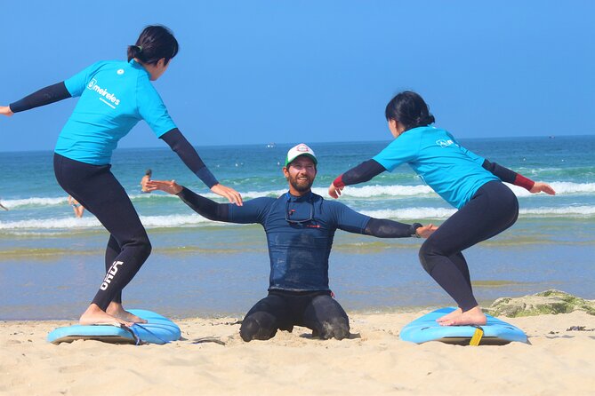 Private surf lesson - Private coaching in a shared beach setting