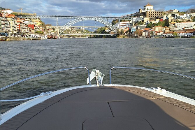 Private Tour of the 6 Bridges with Port Wine - Why Porto’s six-bridge route works better by boat