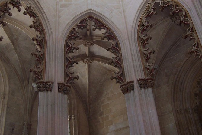 Private Tour through Tomar, Fátima, and Batalha historical sites - Rosary Basilica time: tombs, altars, and a big nave