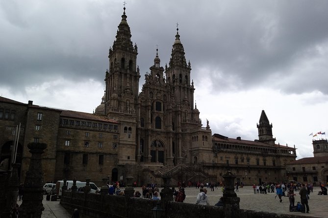 Private Tour to Santiago de Compostela and its stunning Cathedral - Key highlights that shape the whole experience