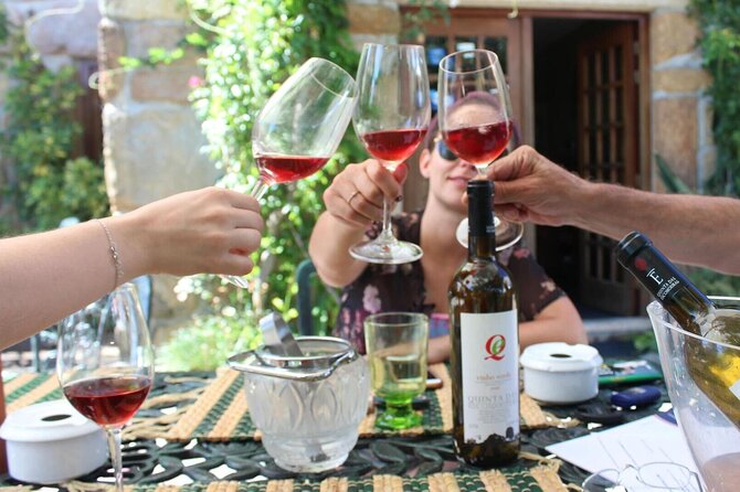 Private Vinho Verde Region Wine Tour from Porto Including Lunch - Quinta das Escomoeiros: why the small-estate tasting is the star