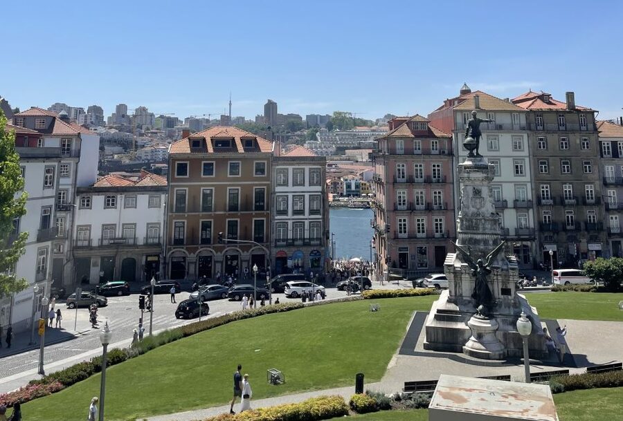 Private Walking Tour in Porto incl. Livraria Lello ticket - Why this 4-hour private walking plan feels efficient, not rushed